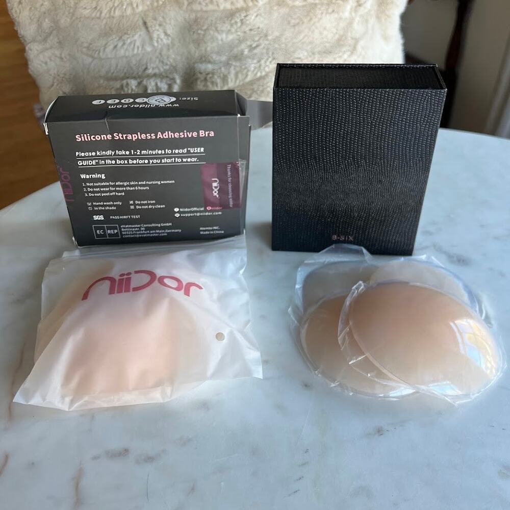 2-Pack Niidor B Cup Reusable Sticky Silicone Strapless Bras